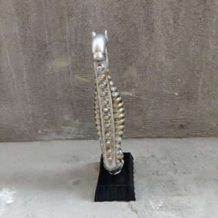 Resine seahorse sculpture